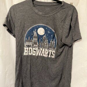 Hogwarts Moon Graphic T-Shirt - Adult Medium (Faded Tag)